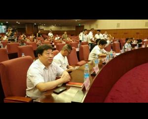 中醫(yī)藥文化工作委員會(huì)理事，中醫(yī)藥文化中心主任韓冠軍和中醫(yī)藥文化工作委員會(huì)主任李龍飛先生在北京